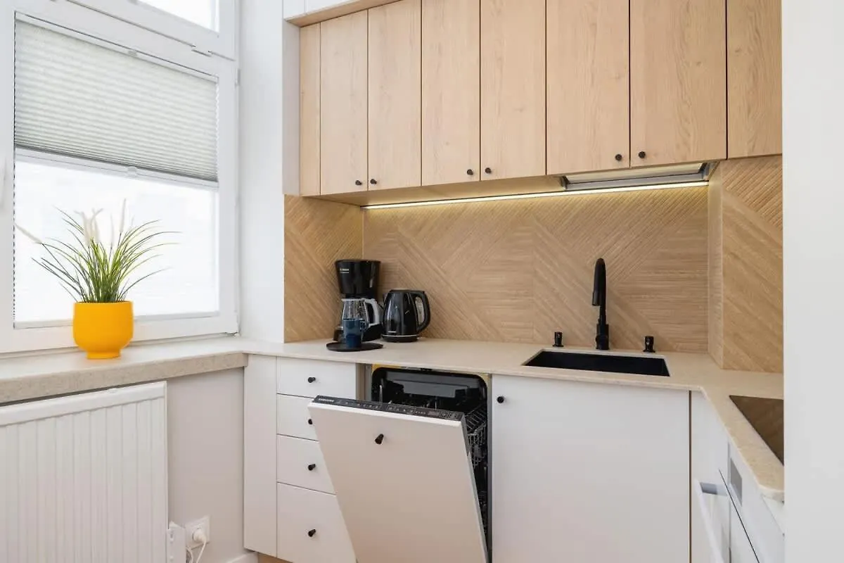 Apartamenty Warszauera Z Klimatyzacja Na Krakowskim Kazimierzu By Noclegi Renters Apartment Krakow