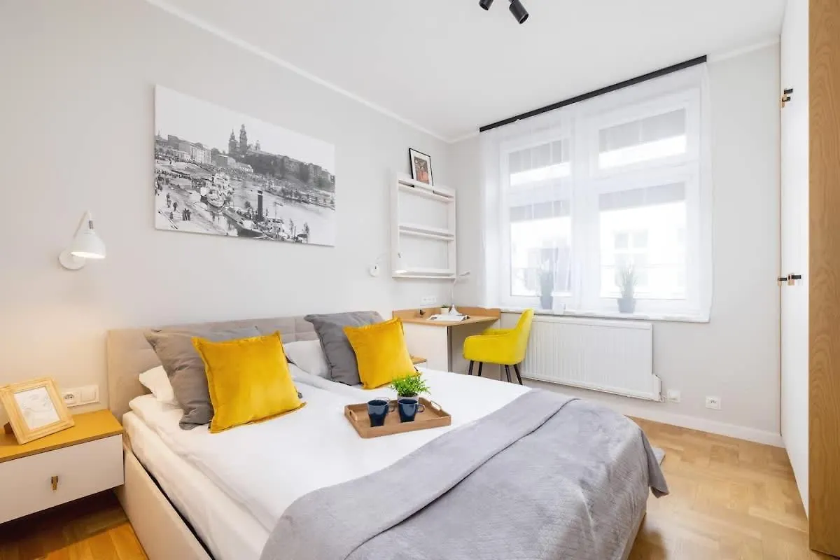 Apartamenty Warszauera Z Klimatyzacja Na Krakowskim Kazimierzu By Noclegi Renters