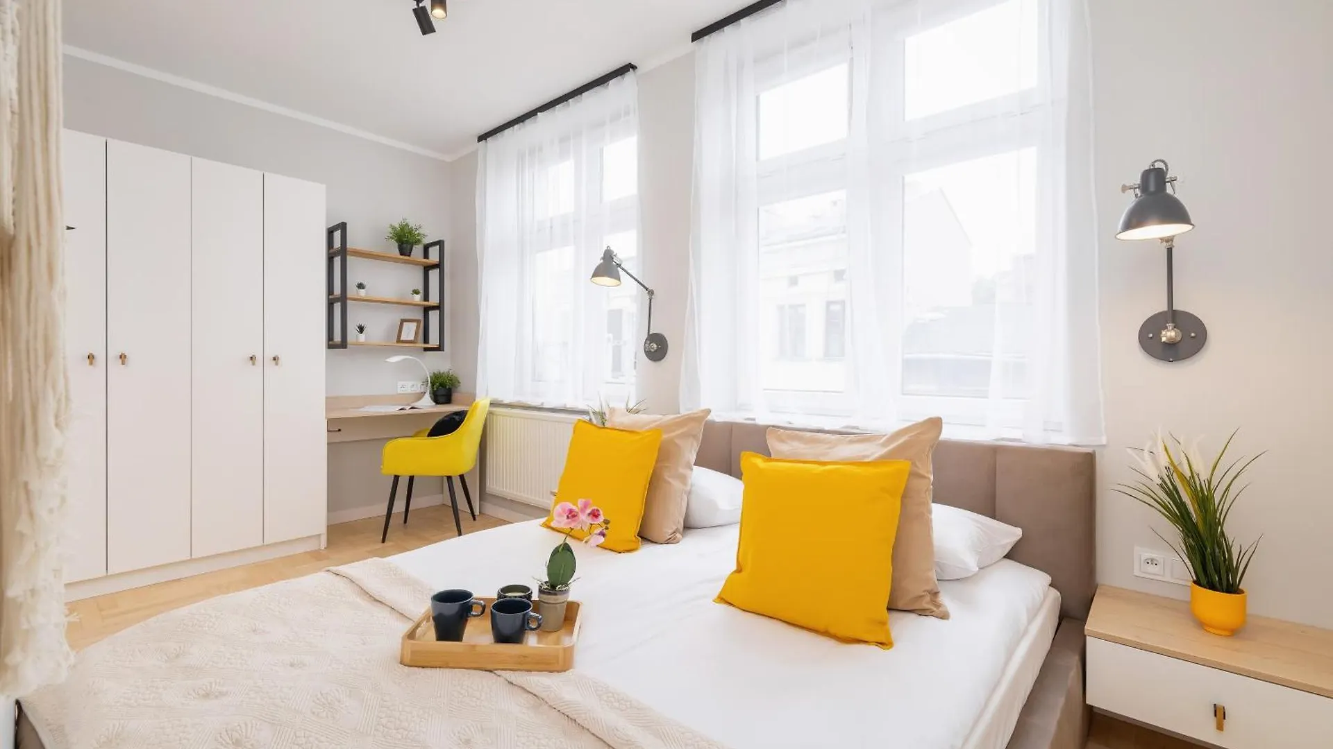 Apartamenty Warszauera Z Klimatyzacja Na Krakowskim Kazimierzu By Noclegi Renters 0*, Krakow