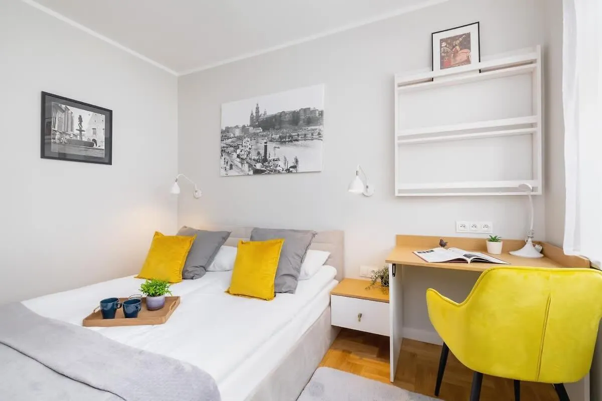 Apartamenty Warszauera Z Klimatyzacja Na Krakowskim Kazimierzu By Noclegi Renters Krakow