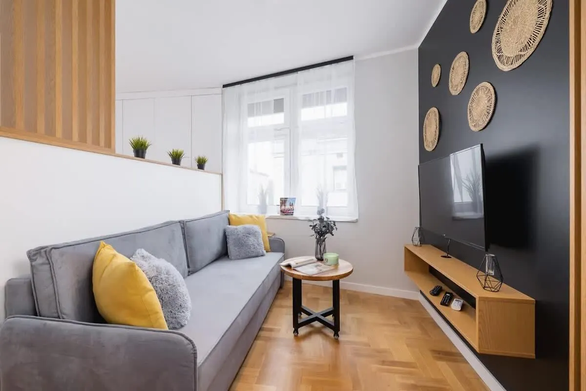 Apartamenty Warszauera Z Klimatyzacja Na Krakowskim Kazimierzu By Noclegi Renters 0*, Krakow Poland